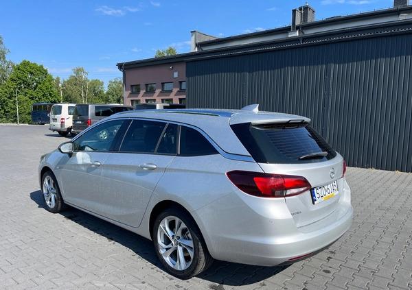 Opel Astra cena 38900 przebieg: 231000, rok produkcji 2016 z Żory małe 106